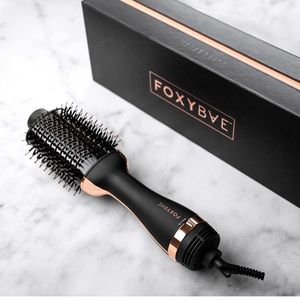 Blow Out Brush by FoxyBae